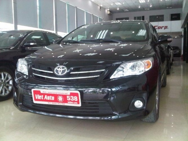 Bán Toyota Corolla Atis 1.8 AT màu đen,liên doanh,model 2011 fom mới