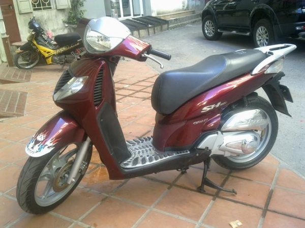 Bán honda SHi 150cc NK 208 bs 29E chính chủ giá,75 triệu,nguyên bản tuyệt đ