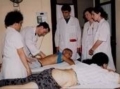 BÁC SĨ CHÂM CỨU, TẬP VẬT LÝ TRỊ LIỆU, CHỮA LIỆT TẬN NHÀ TP HCM