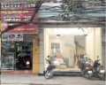 Cho thuê nhà mặt phố Đội Cấn, gần chợ Cống Vị, quận Ba Đình, Hà Nội.