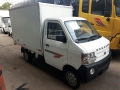 Xe tải Dongben 870kg đi được vào thành phố ban ngày.